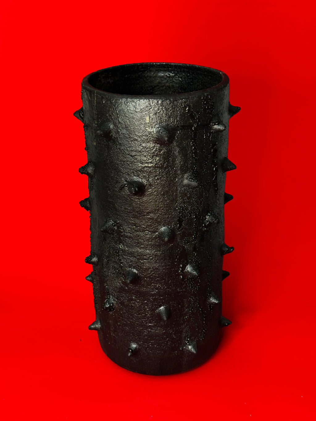 Impending Vase - l